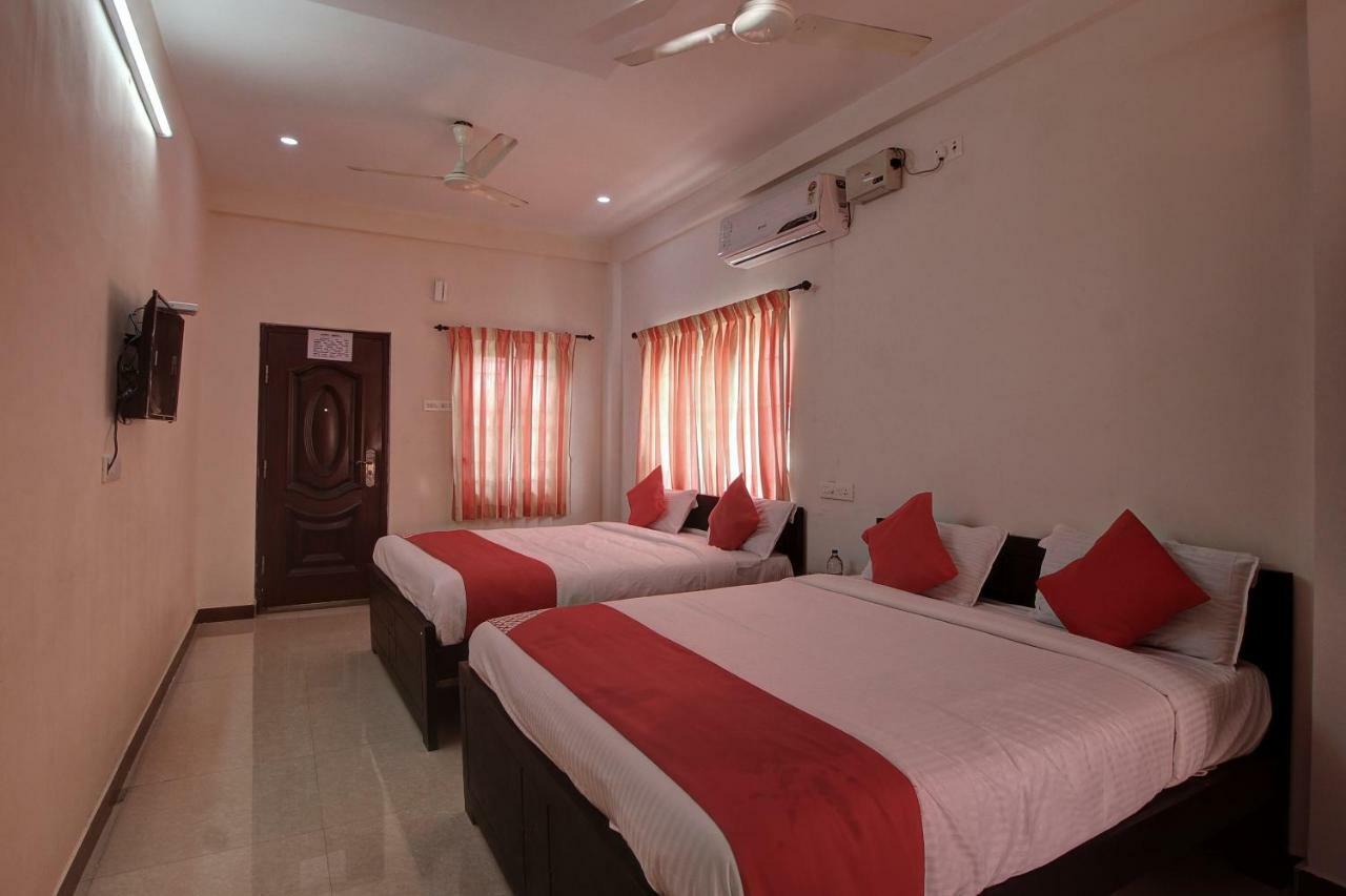 Oyo 42678 Hotel Vasantha Bhavanam Saver Коимбатур Экстерьер фото
