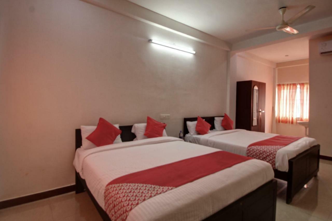 Oyo 42678 Hotel Vasantha Bhavanam Saver Коимбатур Экстерьер фото