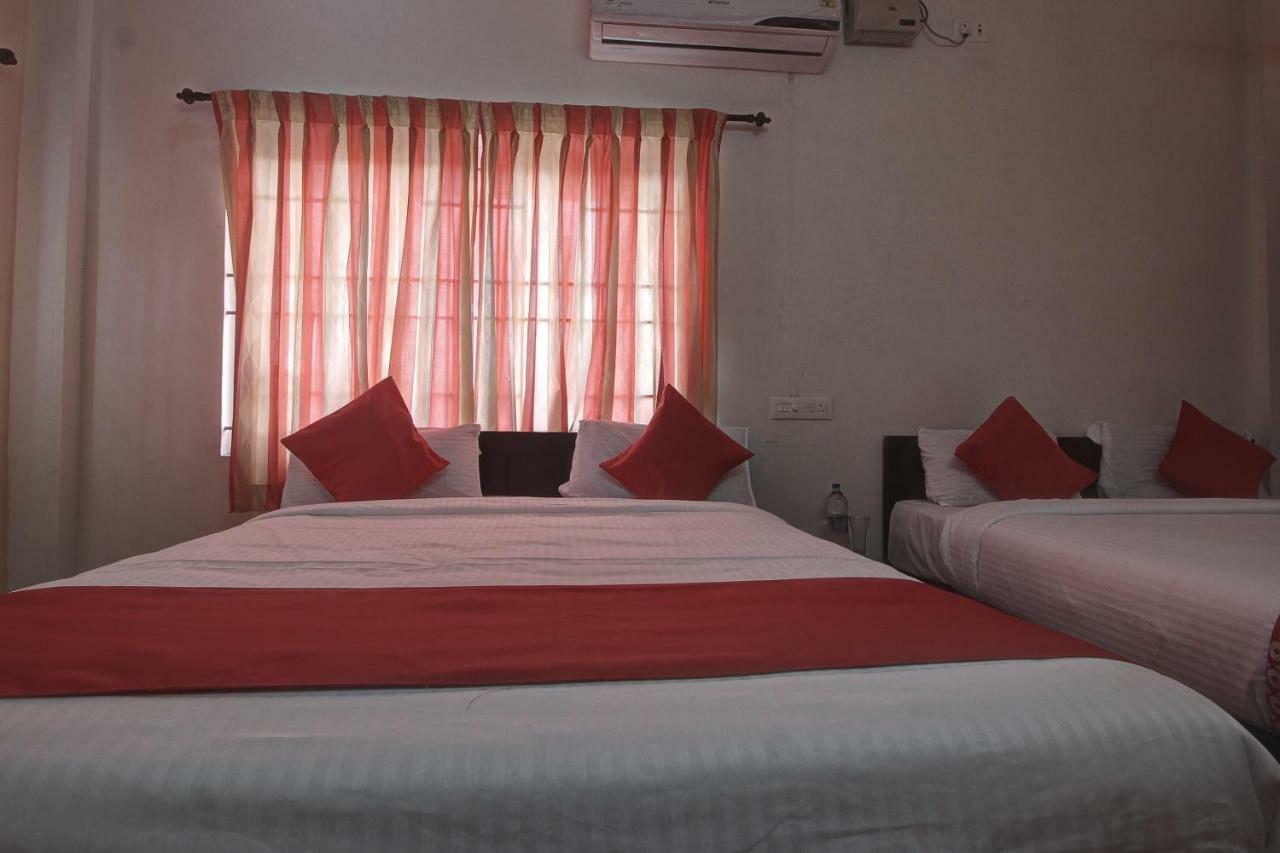 Oyo 42678 Hotel Vasantha Bhavanam Saver Коимбатур Экстерьер фото